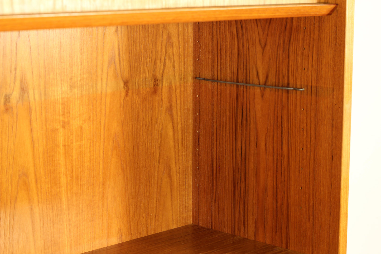 1960s Danish Teak 4-Drawer Cabinet with Bookshelf by Hundevad Møbelfabrik
