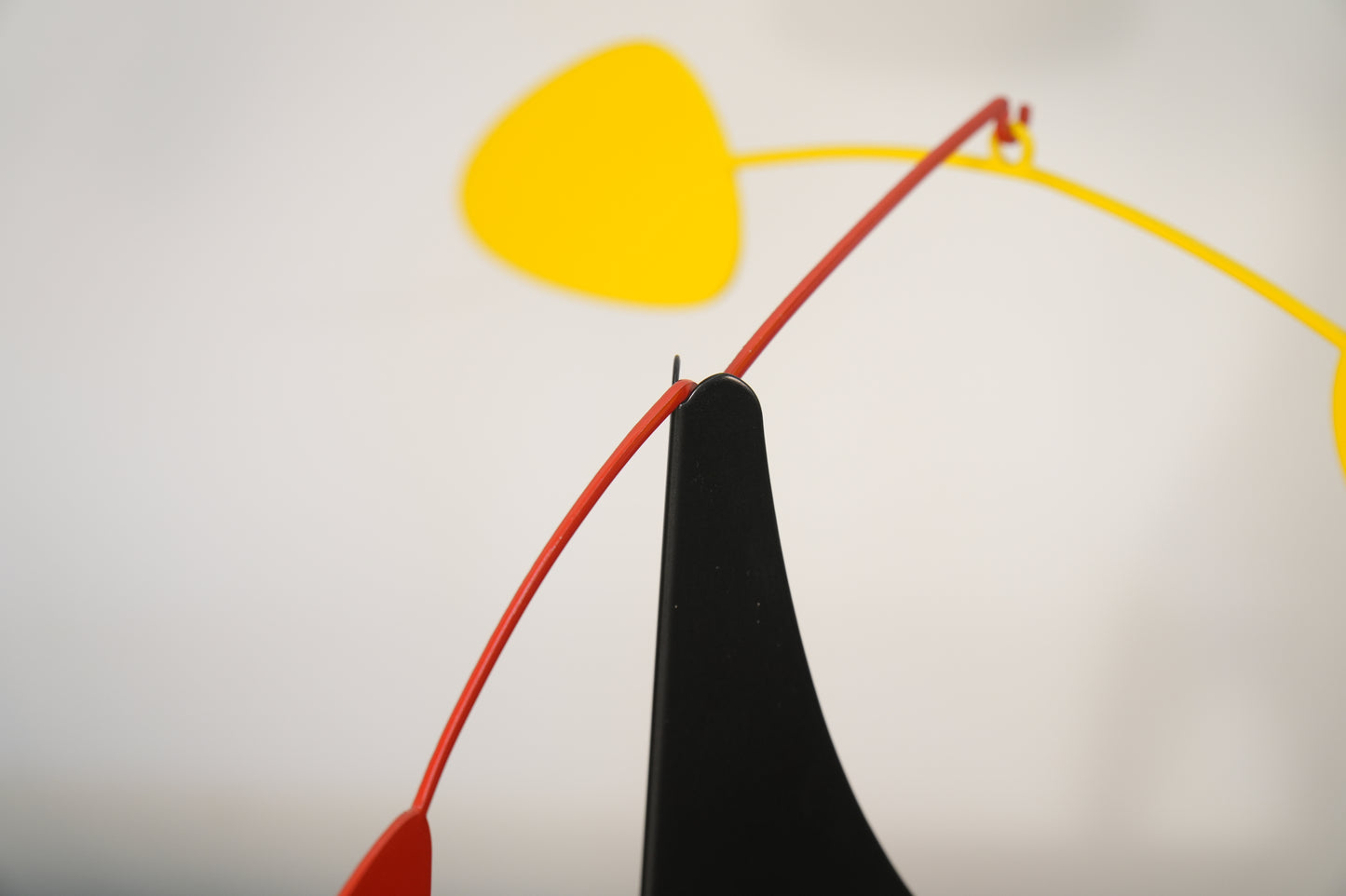 Ekko Workshop Original Desktop Mobile in Red & Yellow