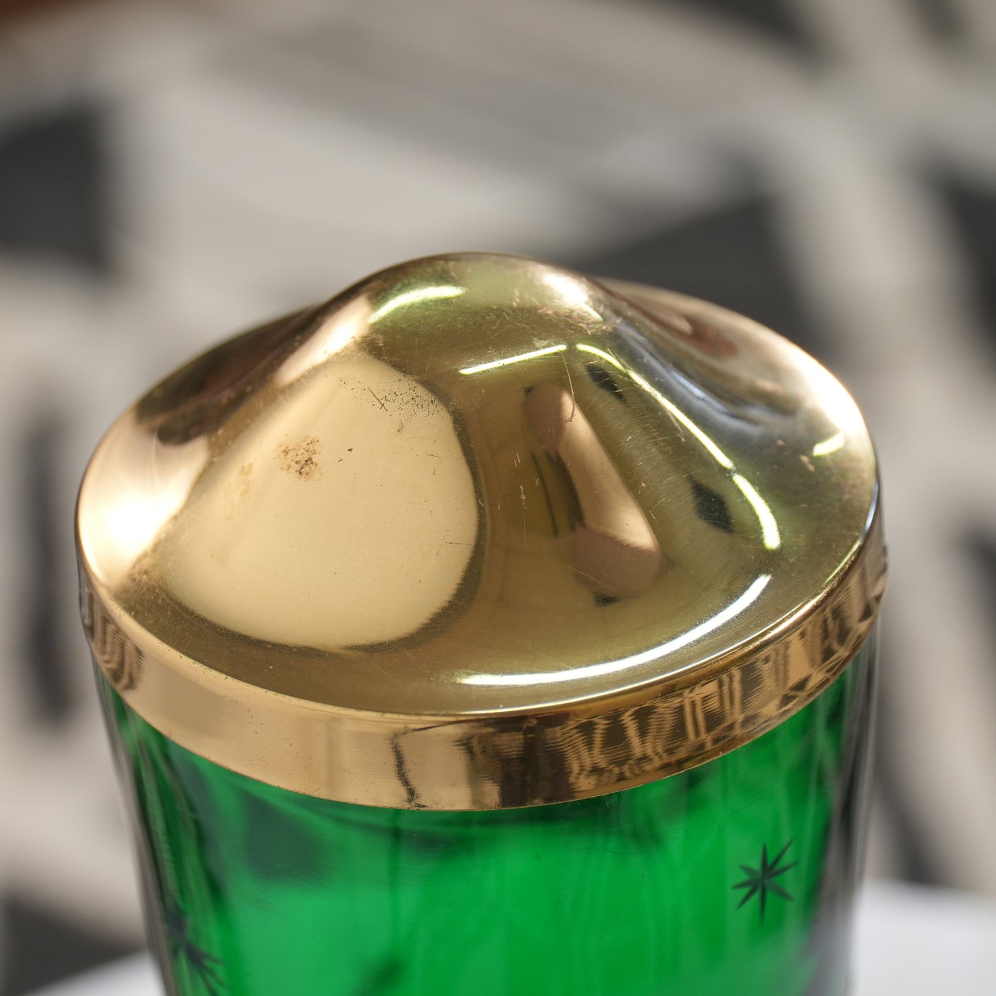 Emerald Glo Green Atomic Starburst Mid-Century Cocktail Martini Shaker Paden City Glass Brass Top