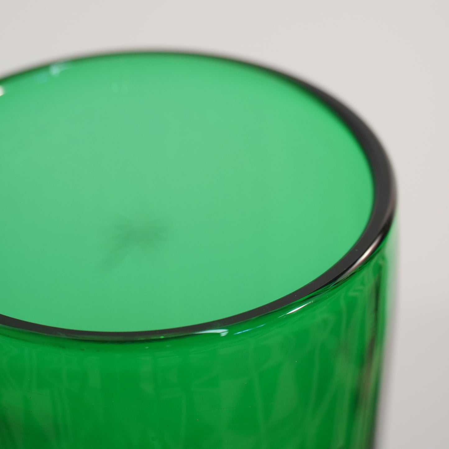 Emerald Glo Green Atomic Starburst Mid-Century Cocktail Martini Shaker Paden City Glass Brass Top