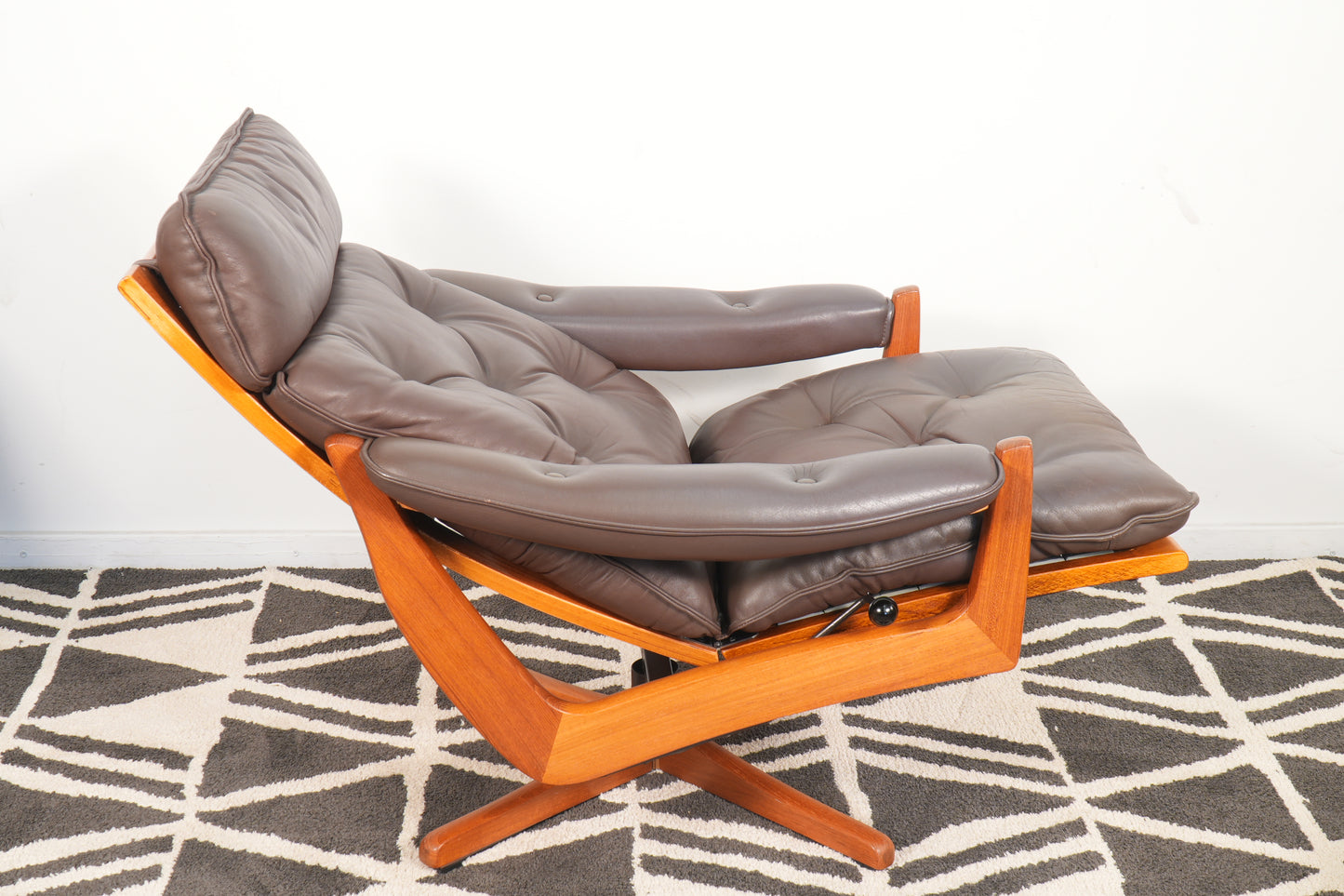 Pair Leather and Teak Reclining Armchairs with Ottoman by Lied Mobler Norway