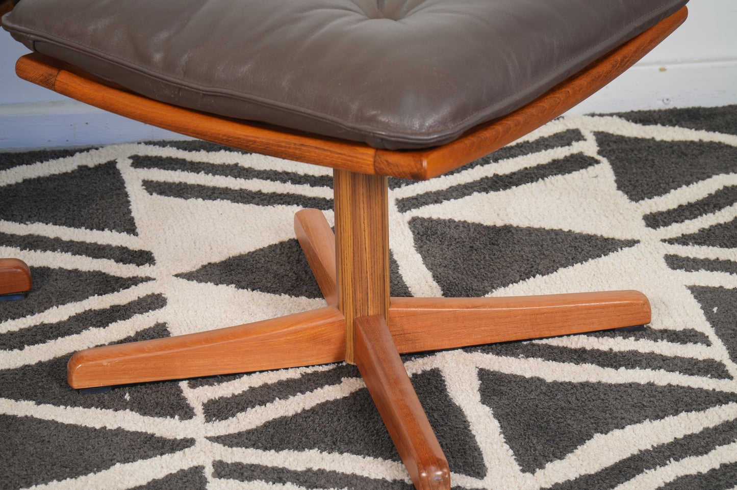 Pair Leather and Teak Reclining Armchairs with Ottoman by Lied Mobler Norway