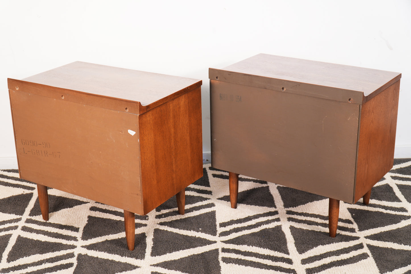 Pair Broyhill Sculptra Nightstands