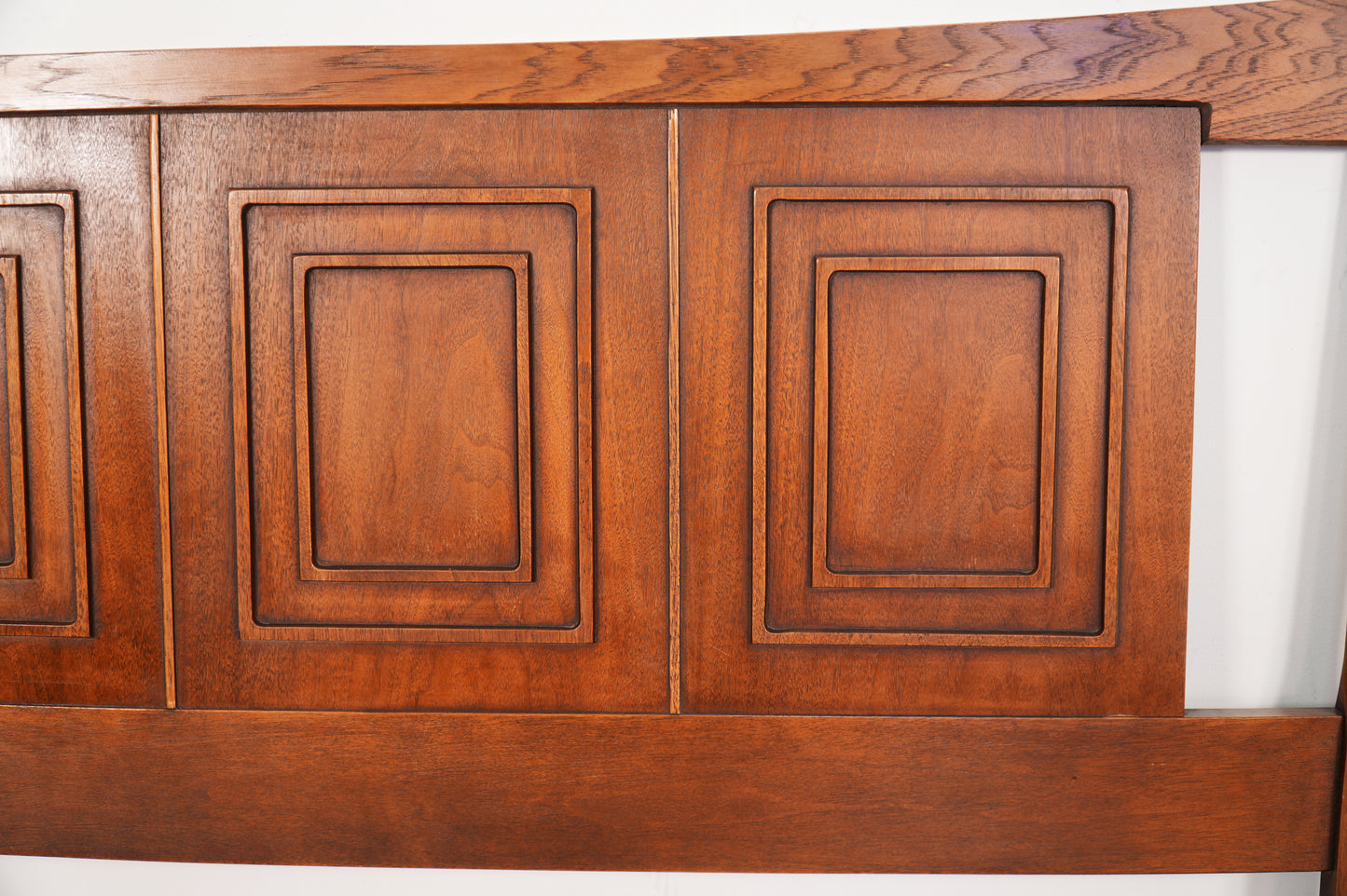 Broyhill Scupltra Full Headboard