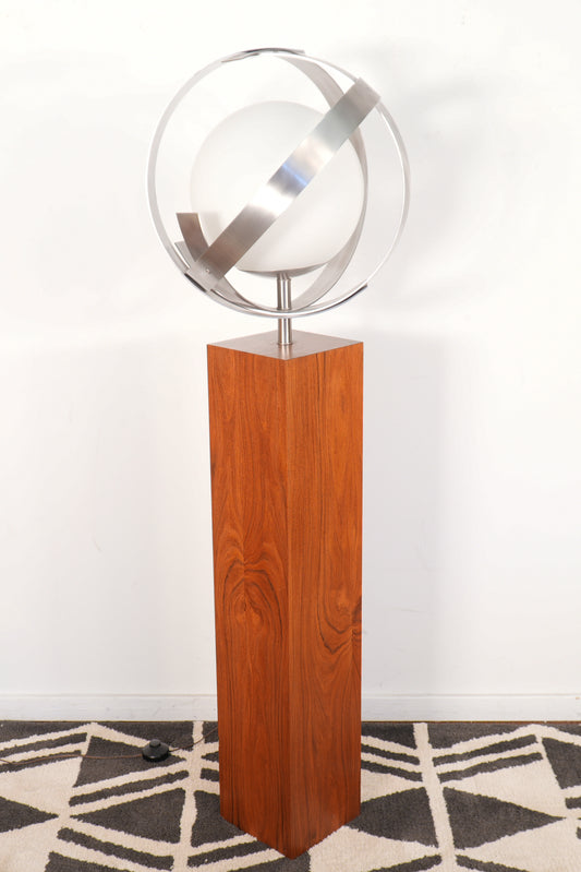Laurel Lamp Co. Saturn Globe Aluminum Floor Lamp Walnut Base