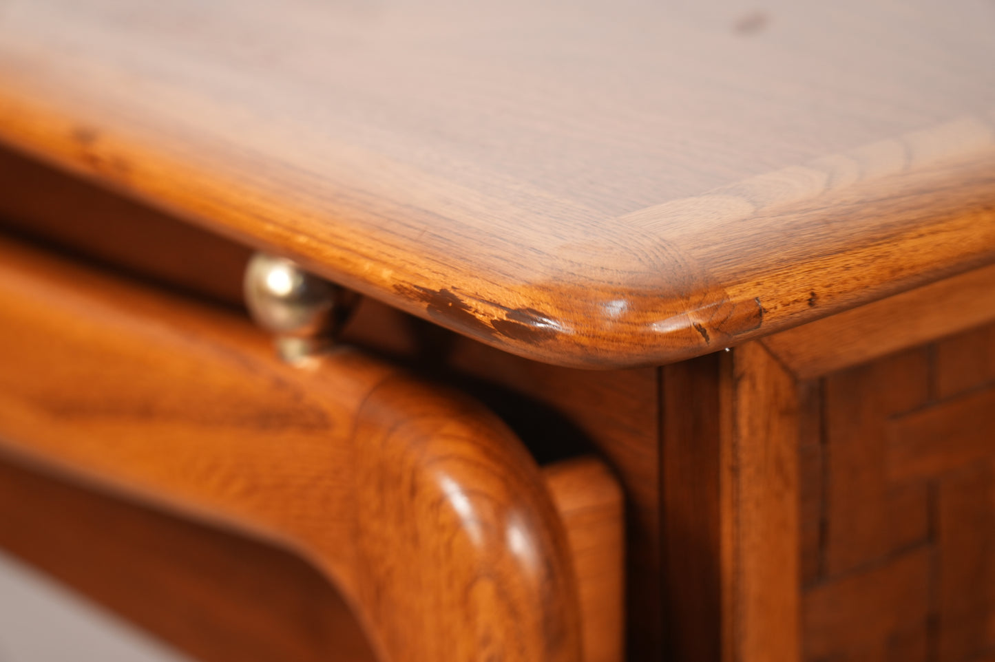 Lane Perception Side Table - Model 908-02