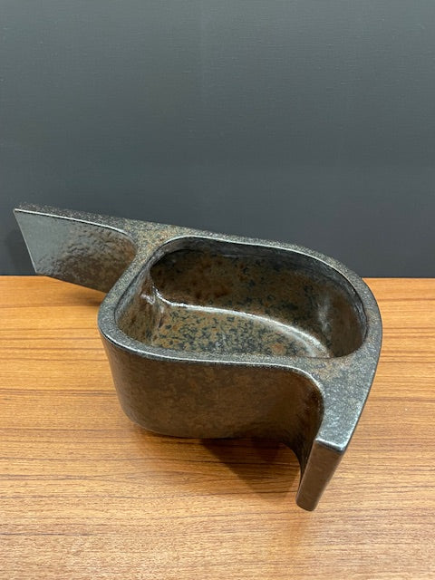 Japanese Ikebana Mid Century Modern Bonsai Pedestal Vase 11 3/4"L 4"H