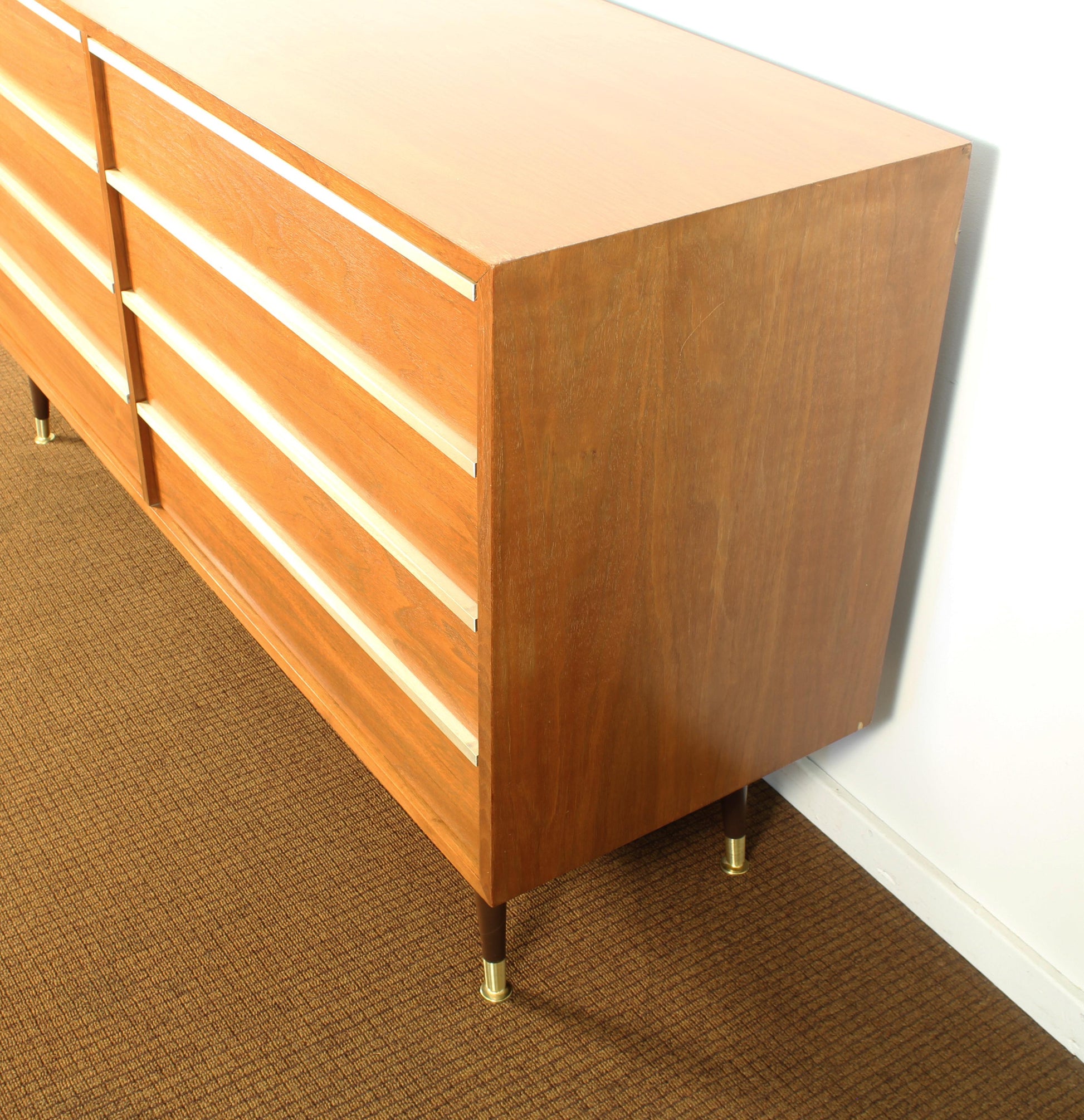 1950s John Keal for Brown Saltman Lowboy 8-Drawer Dresser – Metro Eclectic