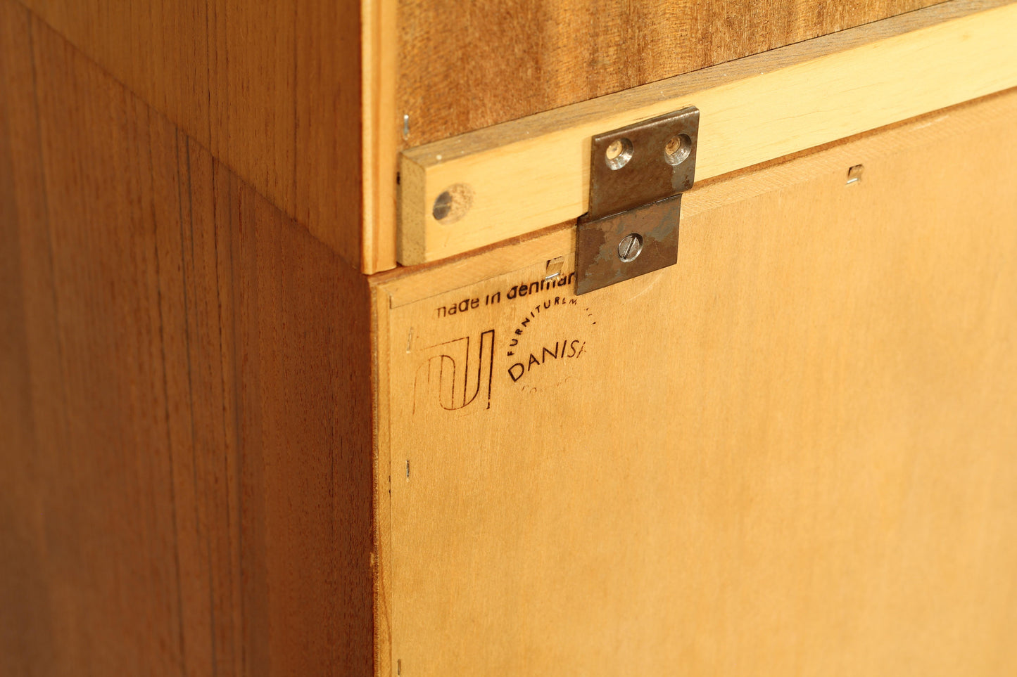 1960s Danish Teak 4-Drawer Cabinet with Bookshelf by Hundevad Møbelfabrik