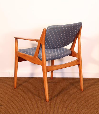 1960s Set Eight Arne Vodder "Ella" Danish Teak Dining Chairs