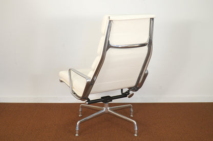 Eames Aluminum Group Soft Pad High Back Lounge Chair and Ottoman Herman Miller 4 Pad