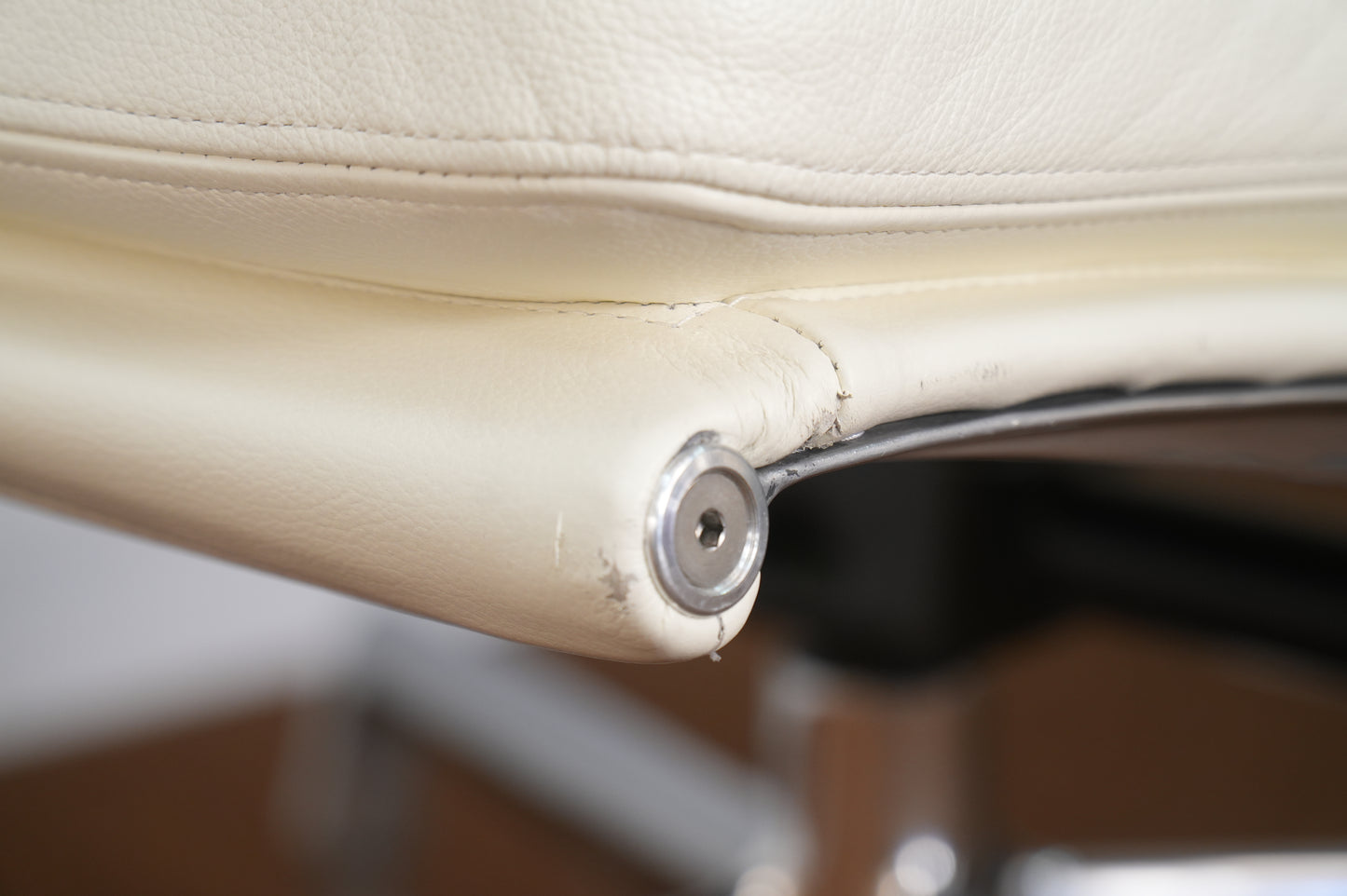 Eames Aluminum Group Soft Pad High Back Lounge Chair and Ottoman Herman Miller 4 Pad