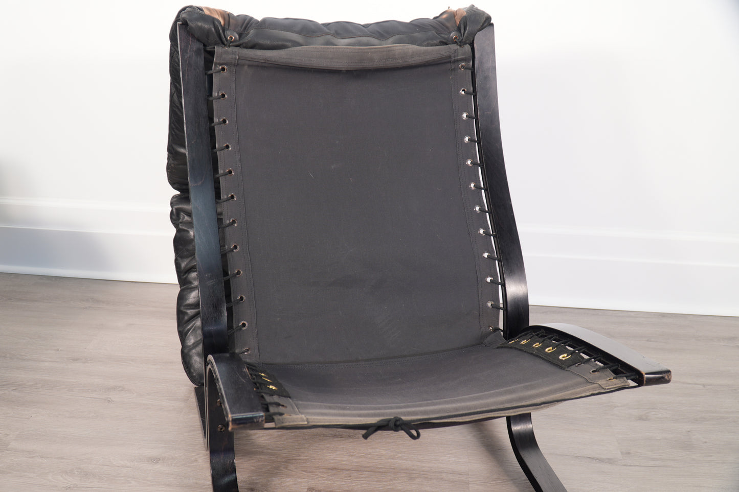 Vintage Westnofa Black Leather Siesta Chair