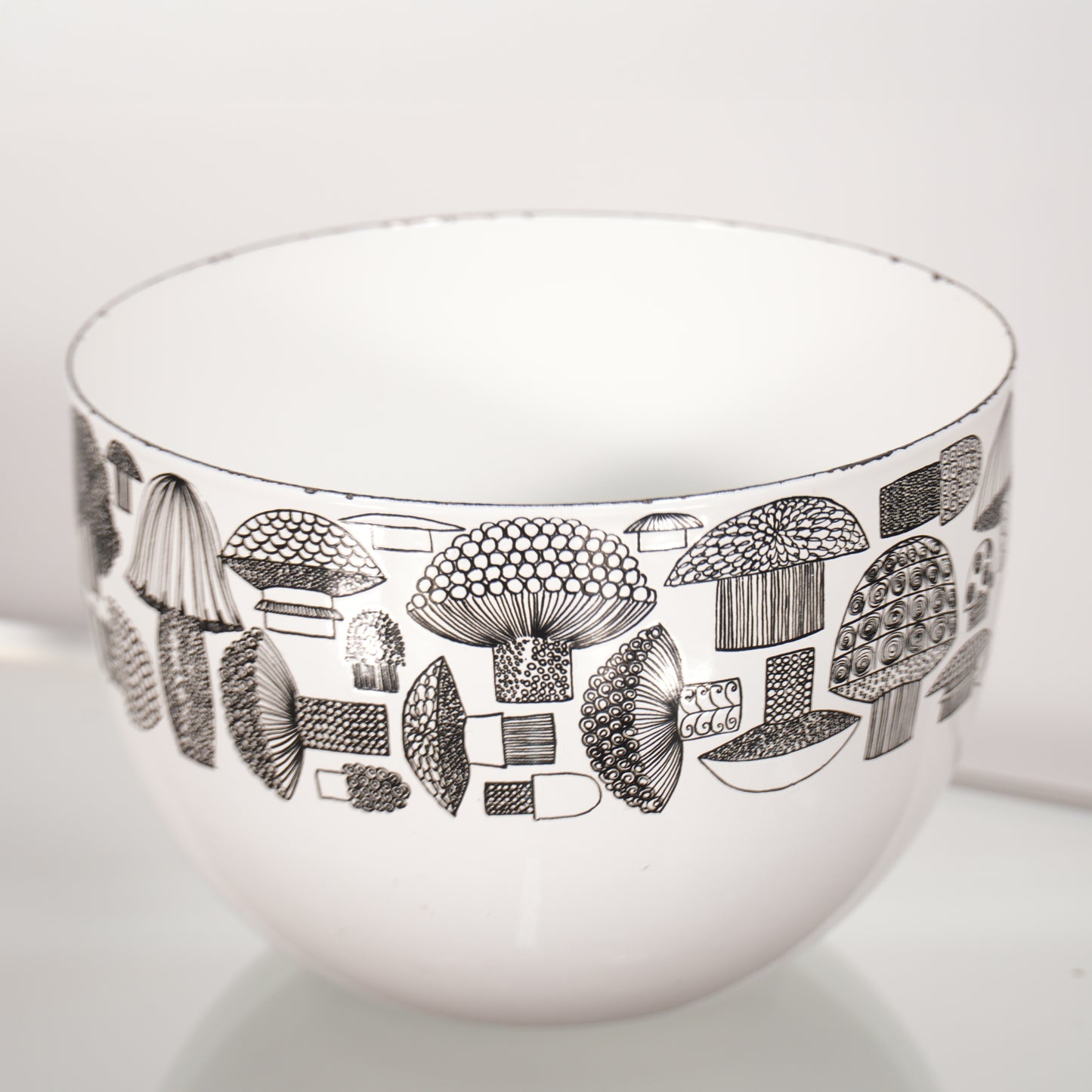 Arabia Finel Enamel Mushroom Bowl by Kaj Franck