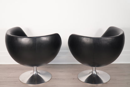 Pair Overman Pod Chairs