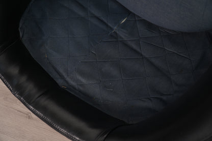 Pair Overman Pod Chairs