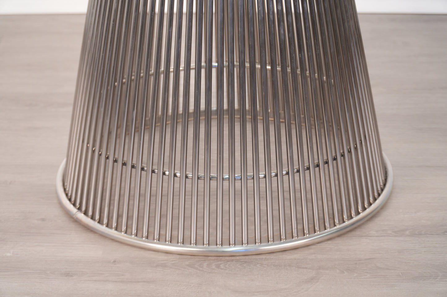 Warren Platner Knoll Style Round Dining Table