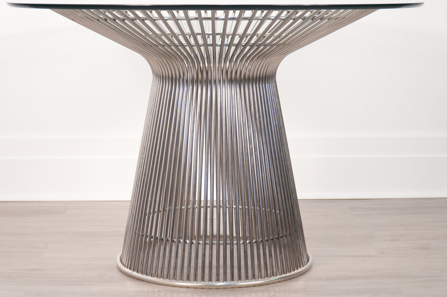 Warren Platner Knoll Style Round Dining Table