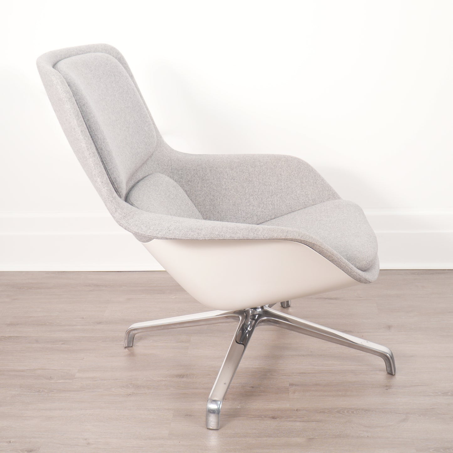 Herman Miller Striad Mid Back Gray Wool 2020