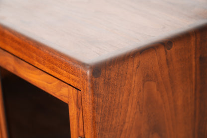 Vintage Sonrise Audio Systems Solid Walnut Stereo HiFi Storage Component Cabinet