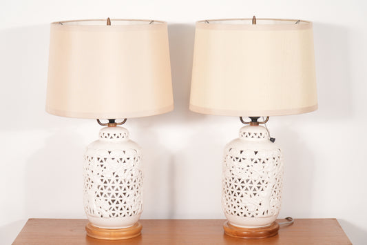 Pair Blanc De Chine Porcelain Table Lamps Hollywood Regency - Japan