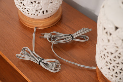 Pair Blanc De Chine Porcelain Table Lamps Hollywood Regency - Japan