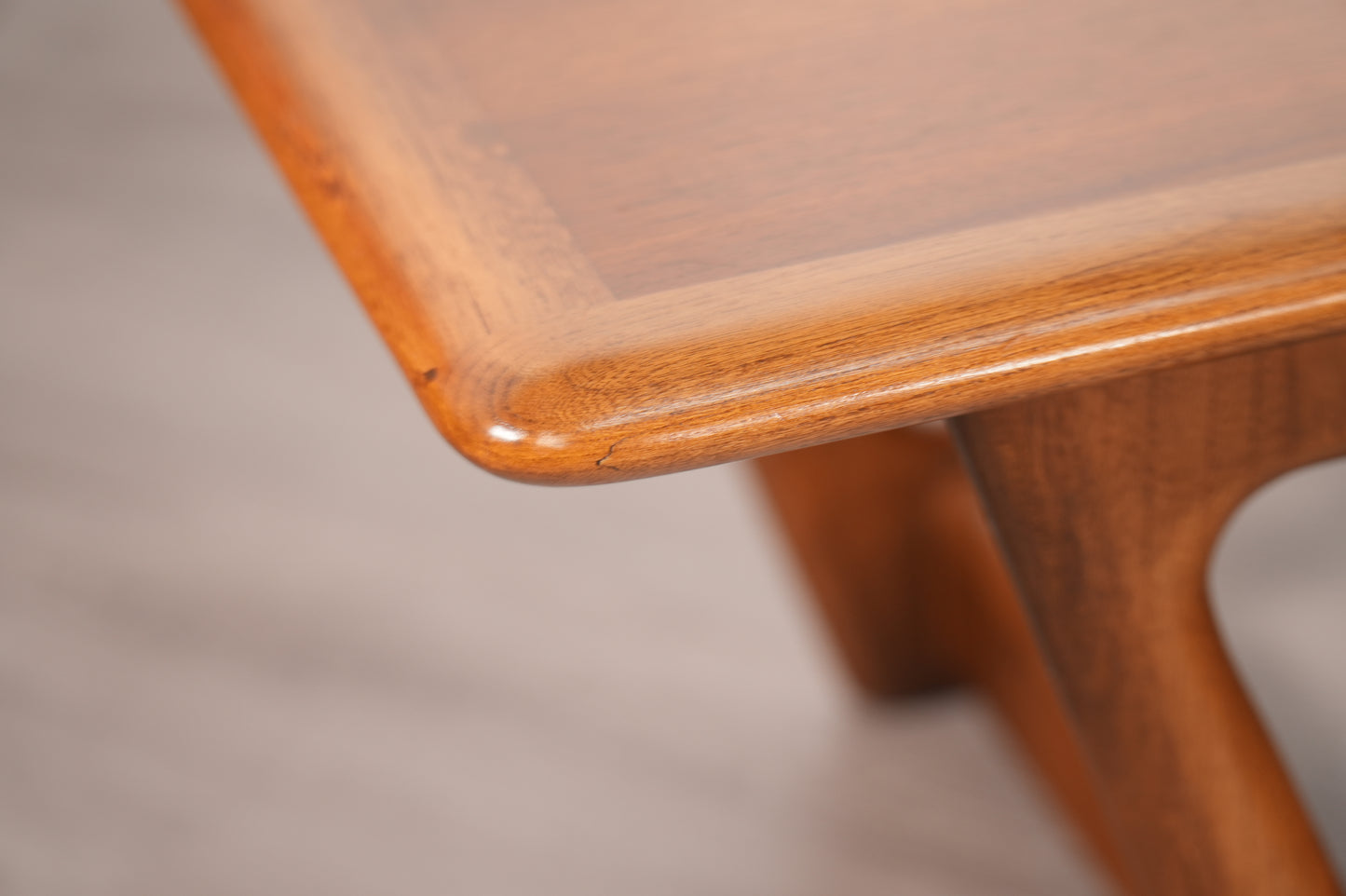 Lane Perception Model 908-01 Coffee Table