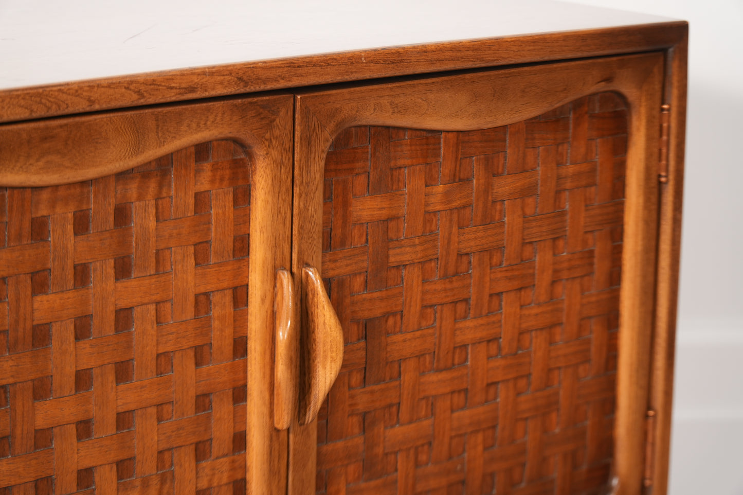 Lane Perception "Sofa Chest" Model 908-23