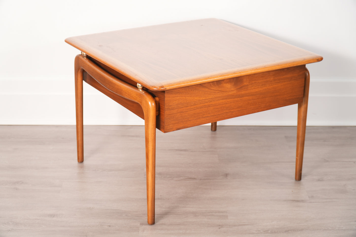 Lane Perception Side Table - Model 908-02