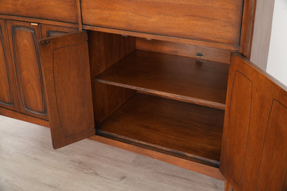 Broyhill Emphasis "Butler's Pantry" Bar Cabinet