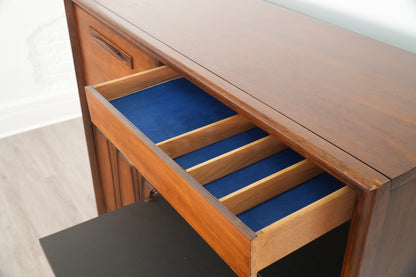 Broyhill Emphasis "Butler's Pantry" Bar Cabinet