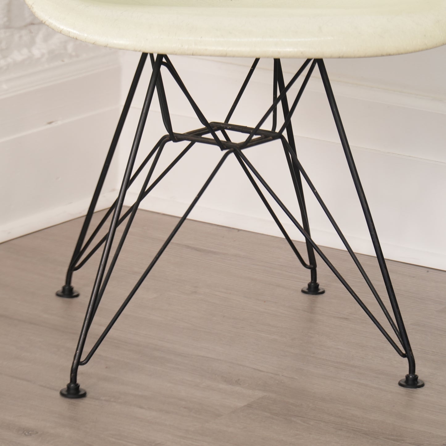 1st Generation Eames Eiffel Base Shell Chair Rope Edge