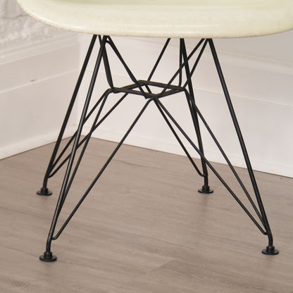 1st Generation Eames Eiffel Base Shell Chair Rope Edge