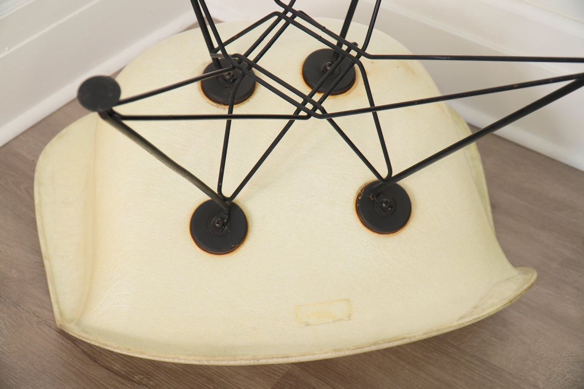 1st Generation Eames Eiffel Base Shell Chair Rope Edge Parchment
