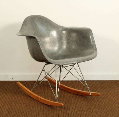 1950s Vintage Herman Miller Eames Fiberglass Rocker, 2nd Edition