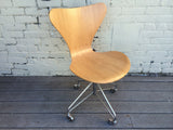 Arne Jacobsen Series 7 Swivel  Chair