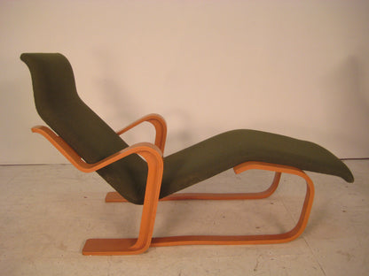 Marcel Breuer "Reclining" Chairs for Knoll